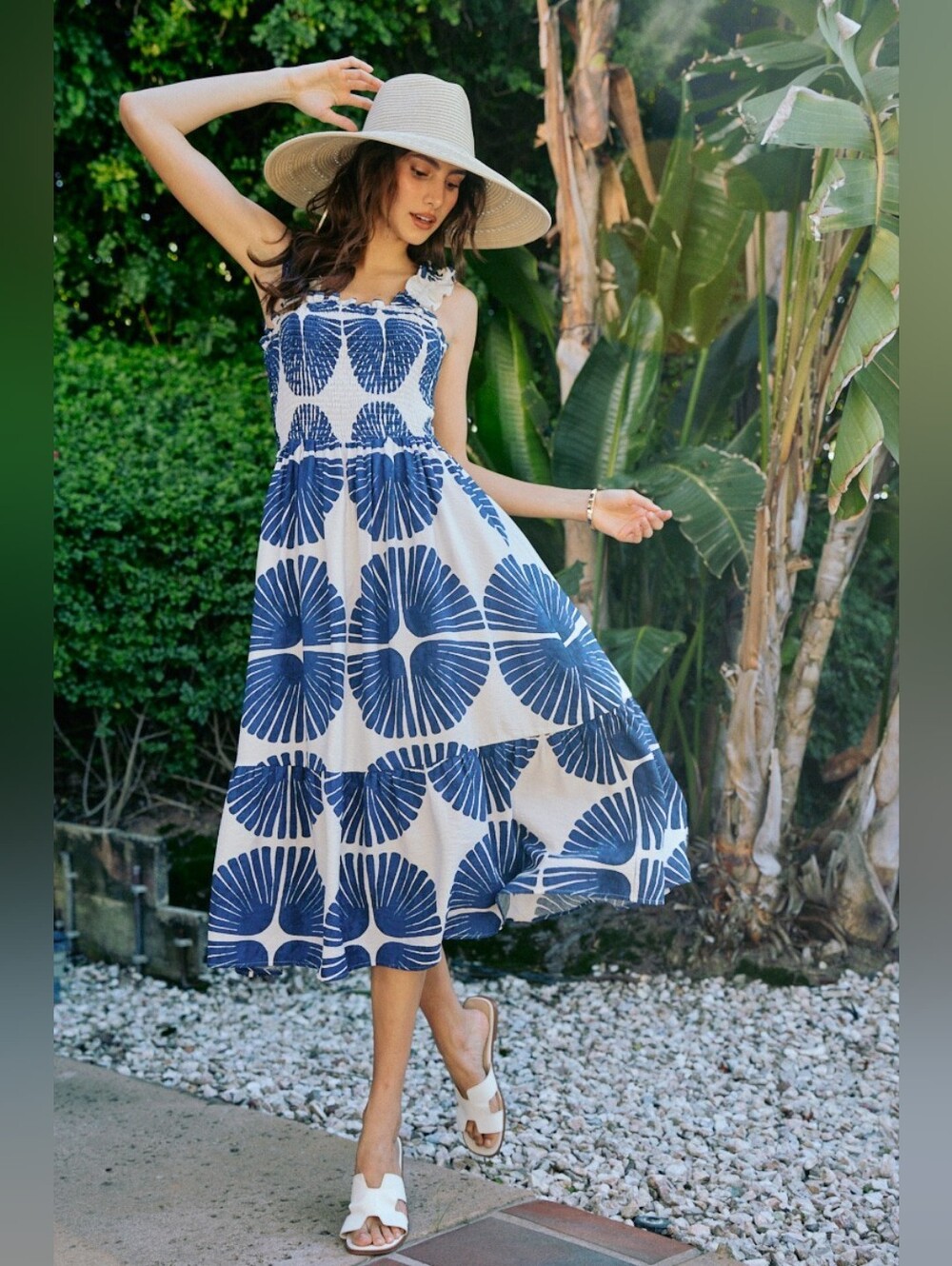 SO ME Abstract Print Smocked Bodice Tiered Lined Midi Dress - Picture 11 of 13